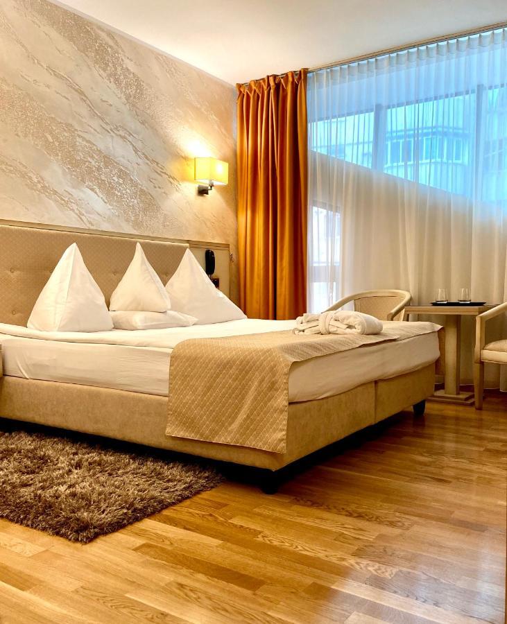 Hotel Paradis Κλουζ-Ναπόκα Εξωτερικό φωτογραφία