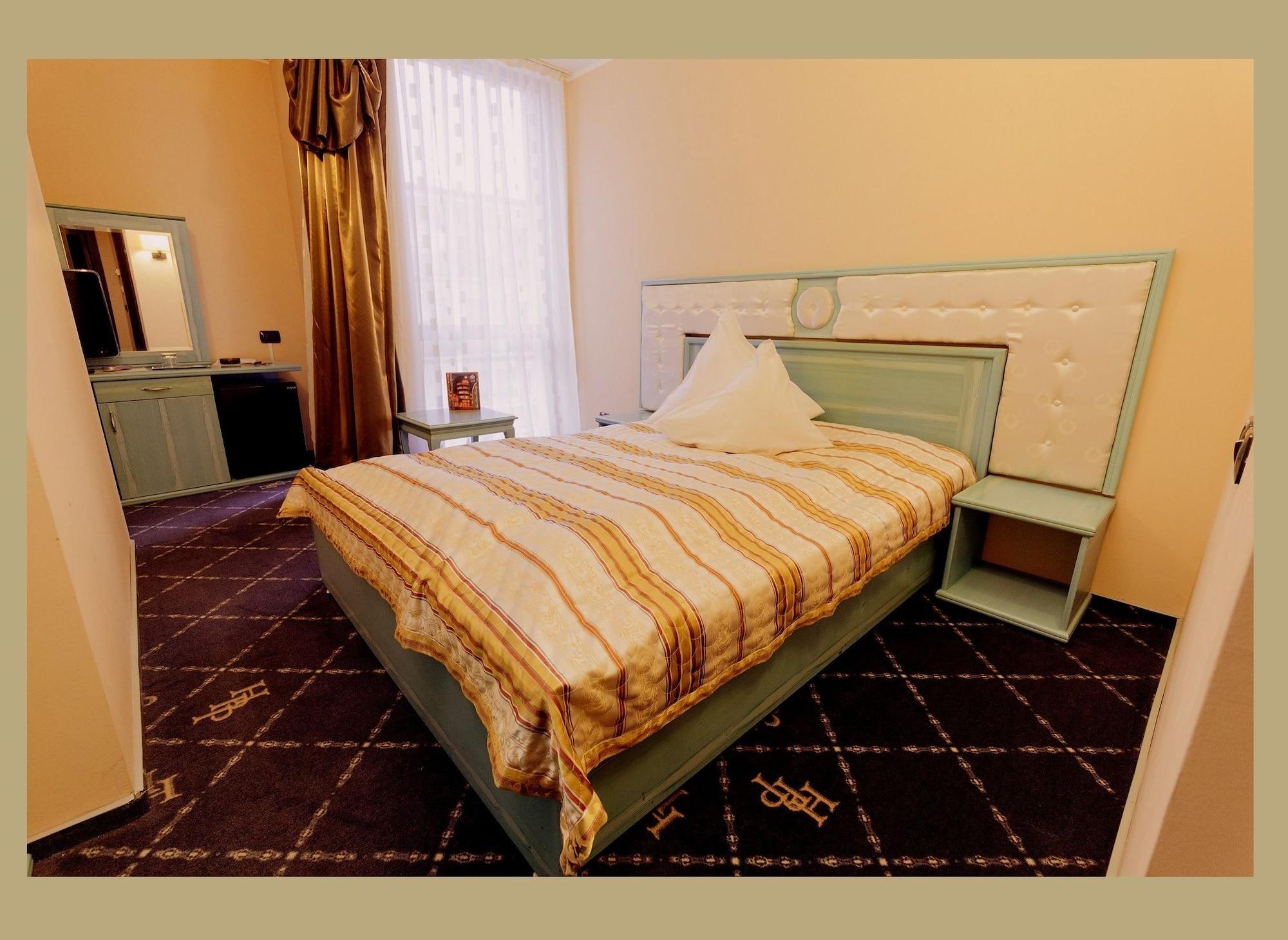 Hotel Paradis Κλουζ-Ναπόκα Εξωτερικό φωτογραφία