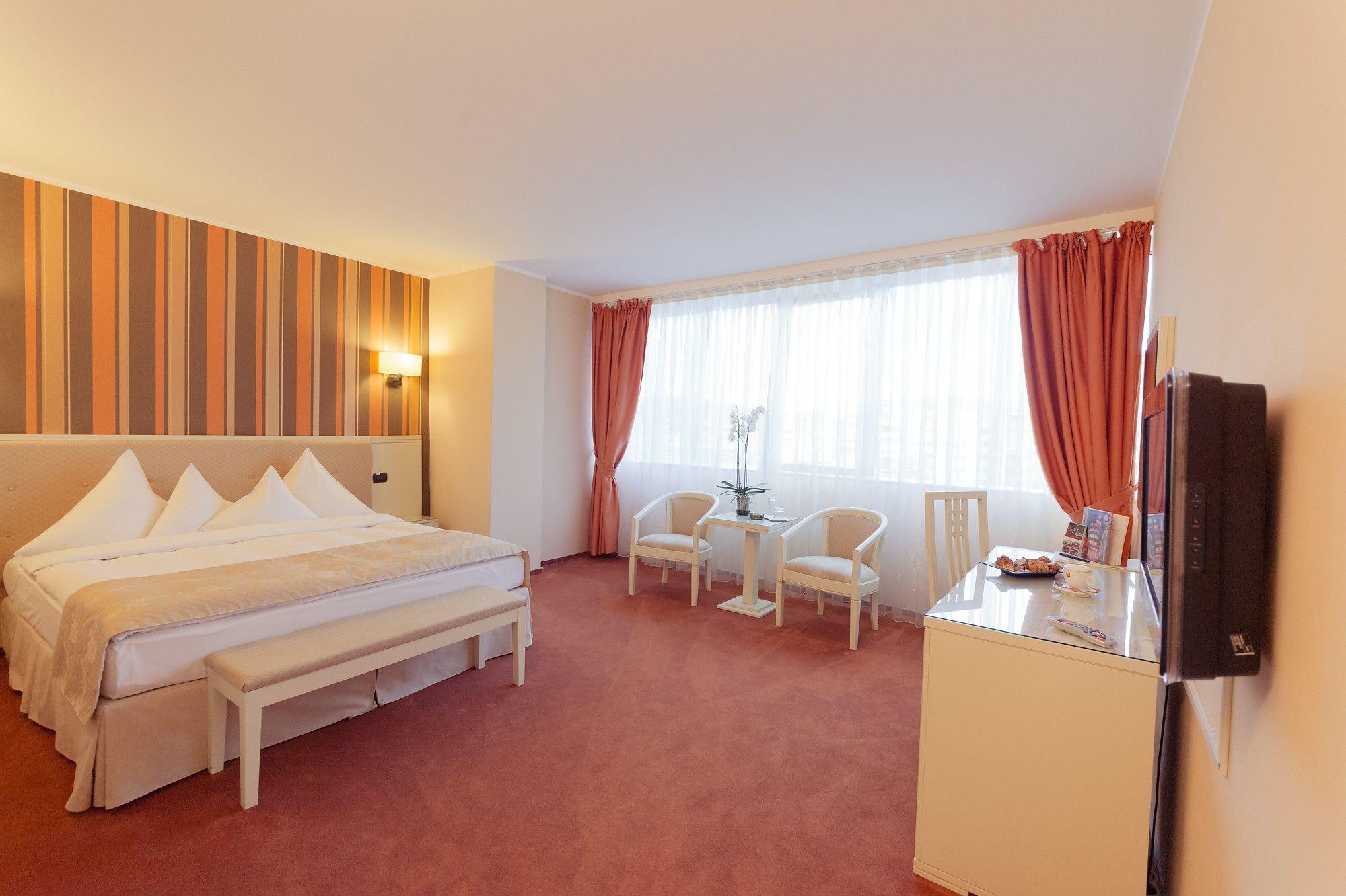 Hotel Paradis Κλουζ-Ναπόκα Εξωτερικό φωτογραφία